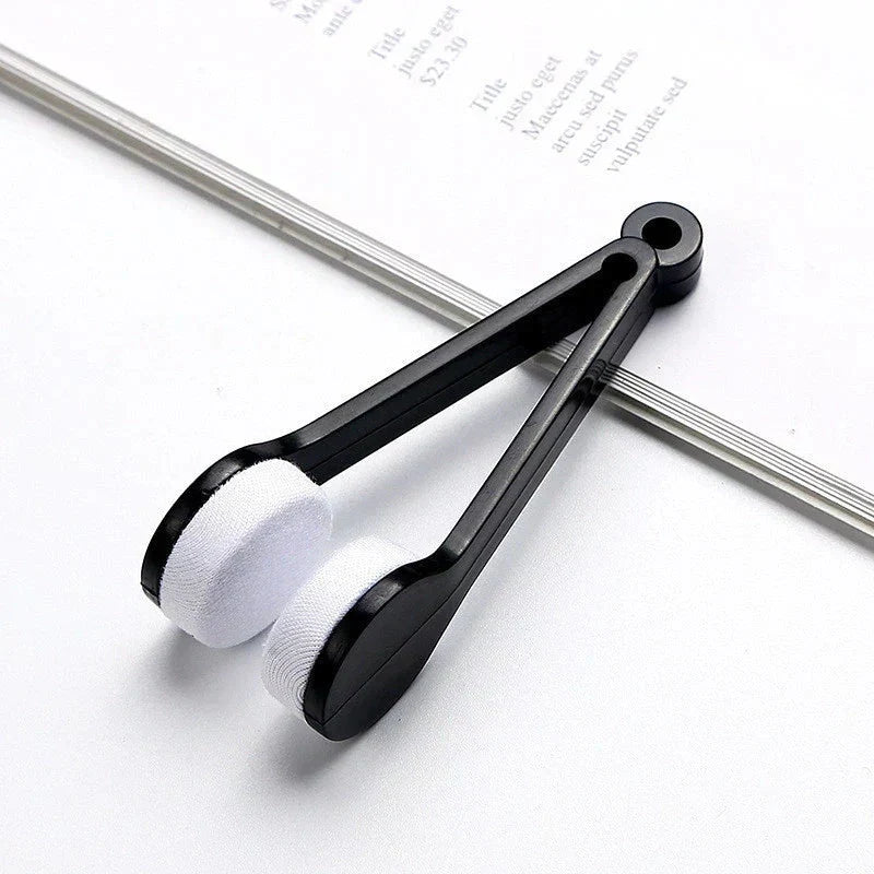 2-in-1 Microfibre Lens Cleaner