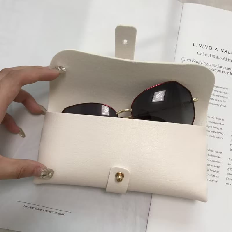 Classic Leather Glasses Case – Elegant & Durable